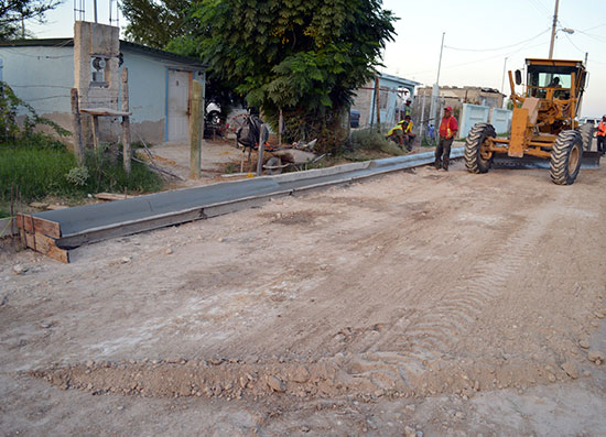 Arrancaron obra de pavimentación del Programa Hábitat en la colonia Evaristo Pérez Arreola