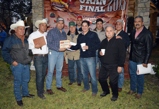 Celebraron la final del concurso de rib-eye con la participación de 8 equipos