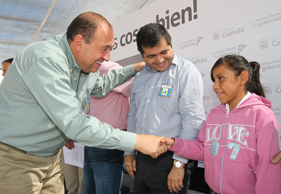 OFRECE GOBERNADOR MÁS ESPACIOS EDUCATIVOS A LA JUVENTUD COAHUILENSE