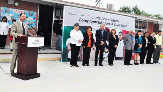     PIEDRAS NEGRAS, UNA GRAN CIUDAD GRACIAS AL TRABAJO DE  HOMBRES COMPROMETIDOS 