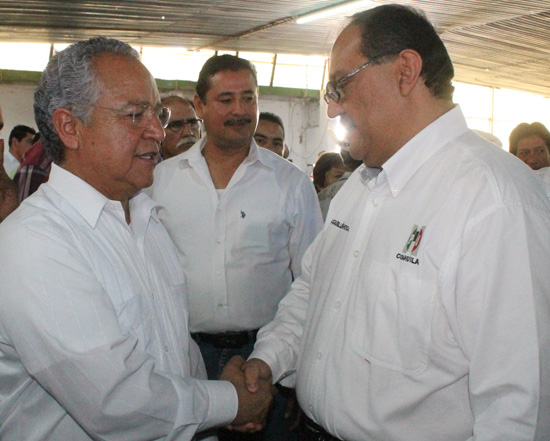  PRESENTA SU PRIMER INFORME LEGISLATIVO EL DIPUTADO FEDERAL DEL PRI, JOSÉ LUIS FLORES MÉNDEZ