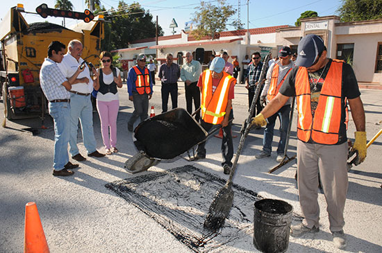 Supervisa Melchor Sánchez trabajos de bacheo