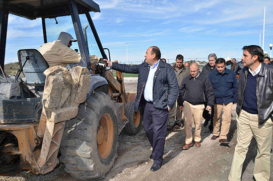 Constata Rubén Moreira avances en la construcción del Parque Recreativo “La Chimenea”