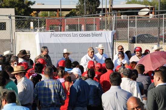    CONTINÚA GOBERNADOR ENTREGANDO RECURSOS AL CAMPO COAHUILENSE