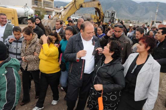 Da por iniciado el gobernador Programa Estatal de Pavimentación