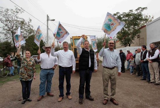   EXTIENDEN A PALAÚ PROGRAMA ESTATAL DE PAVIMENTACIÓN