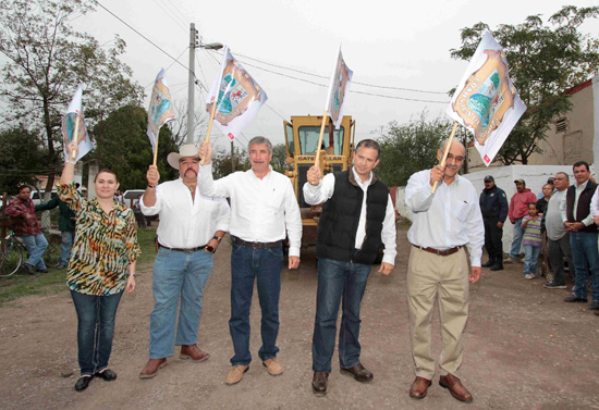   EXTIENDEN A PALAÚ PROGRAMA ESTATAL DE PAVIMENTACIÓN