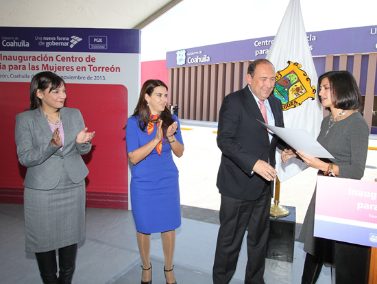  INAUGURA GOBERNADOR EL CENTRO DE JUSTICIA PARA LAS MUJERES