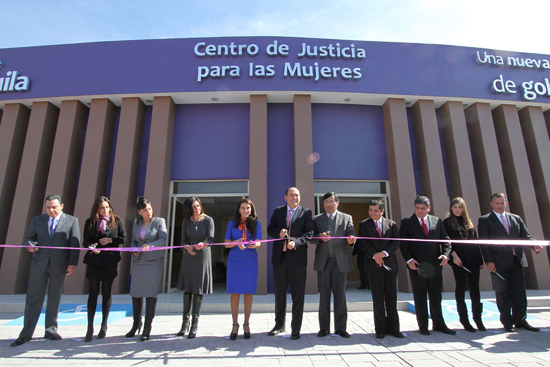  INAUGURA GOBERNADOR EL CENTRO DE JUSTICIA PARA LAS MUJERES