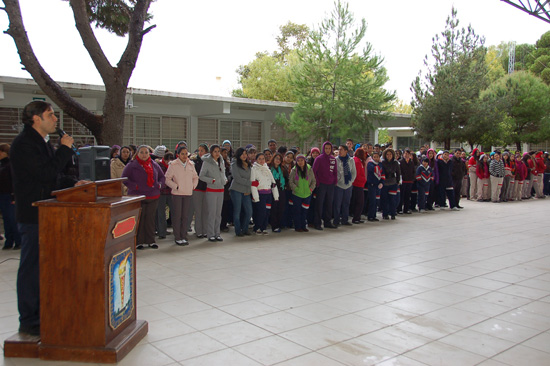 Reconoce ayuntamiento destacada participación de normalistas en eventos civicos y culturales 