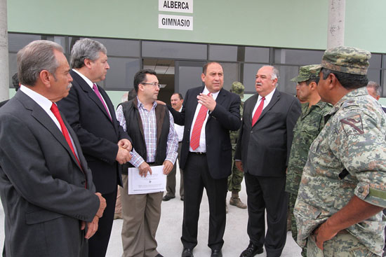    VISITA GOBERNADOR NUEVO CUARTEL MILITAR DE LA REGIÓN CENTRO