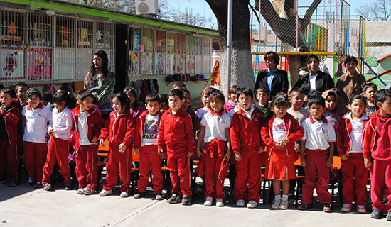 Continúan acciones de mejoras a la infraestructura educativa de Acuña