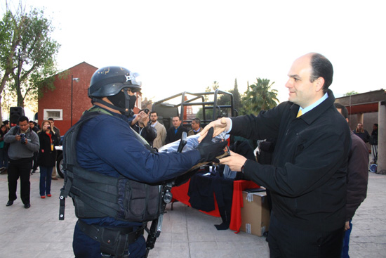 Da Jericó más equipo a policía y grupos tácticos 