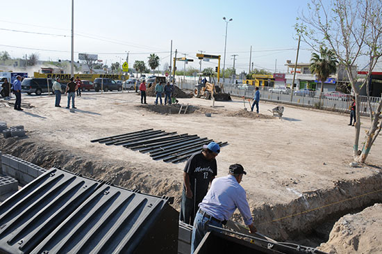 Supervisa Melchor Sánchez trabajos de construcción del Monumento al Ejército Nacional