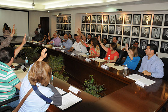 Presentan ante Cabildo Cuenta Pública 2012