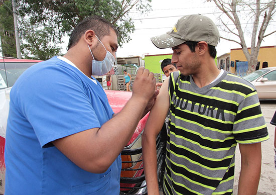 Agradecen familias afectadas apoyo del gobierno estatal