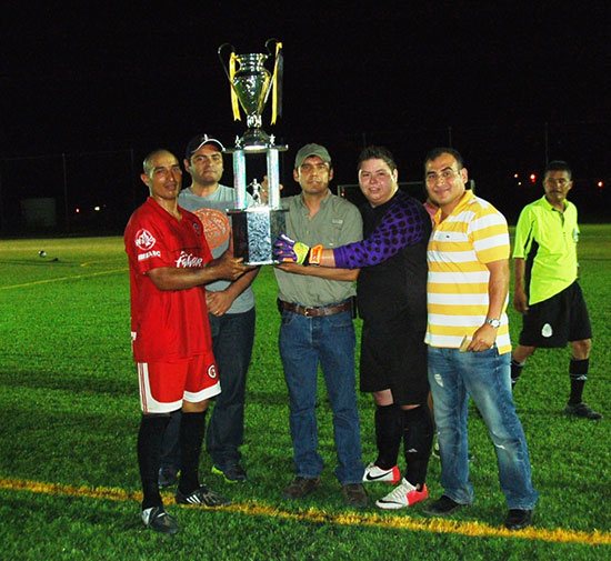 Finaliza liga municipal de futbol premier en Nueva Rosita