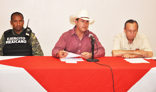 UNIDOS POR LA PREVENCIÓN, PROTECCIÓN CIVIL Y SEGURIDAD PÚBLICA RECORREN LAS ESCUELAS 