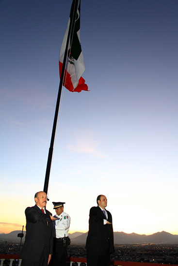 Celebra Jericó Abramo con ciudadanos el 436 Aniversario de Saltillo