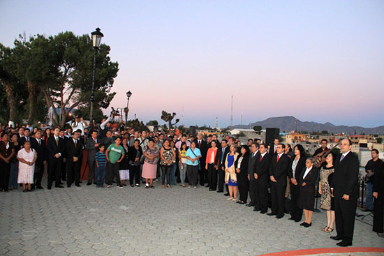 Celebra Jericó Abramo con ciudadanos el 436 Aniversario de Saltillo