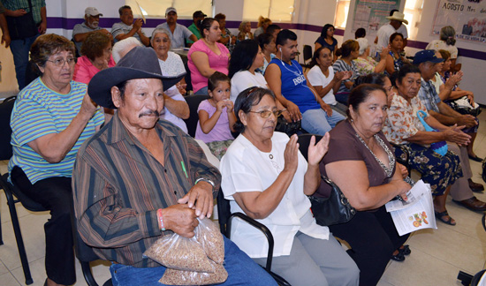 Brindaron 520 servicios en la Feria de la Salud del Adulto Mayor 