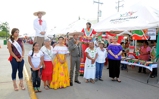 Inaugura alcalde Festival de Cocinas Regionales