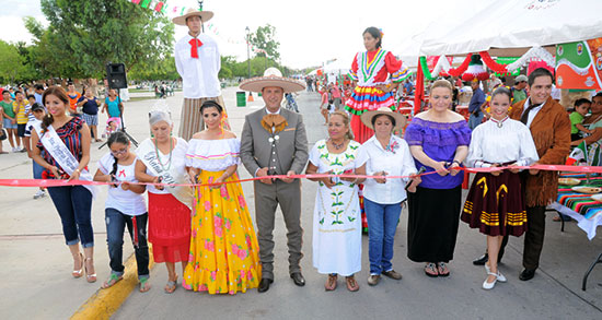 Inaugura alcalde Festival de Cocinas Regionales