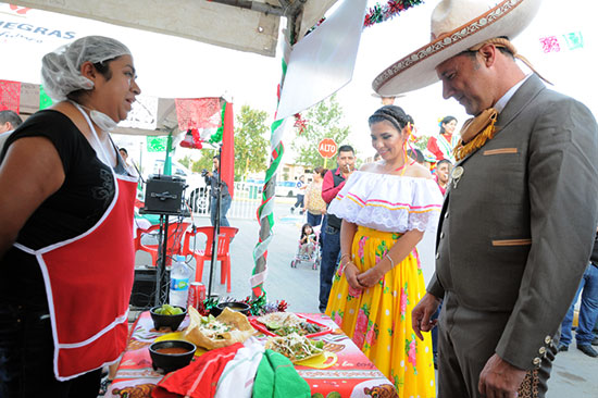 Inaugura alcalde Festival de Cocinas Regionales