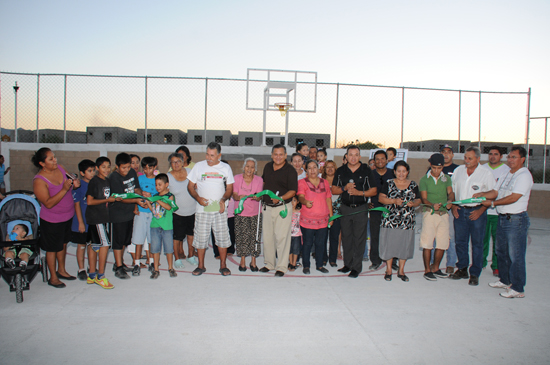 Inauguran Cancha de Usos Múltiples en la colonia Elsa Hernández 