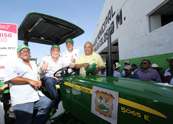 Logra el gobernador Rubén Moreira apoyos sin precedente para productores con adeudos ante la CFE