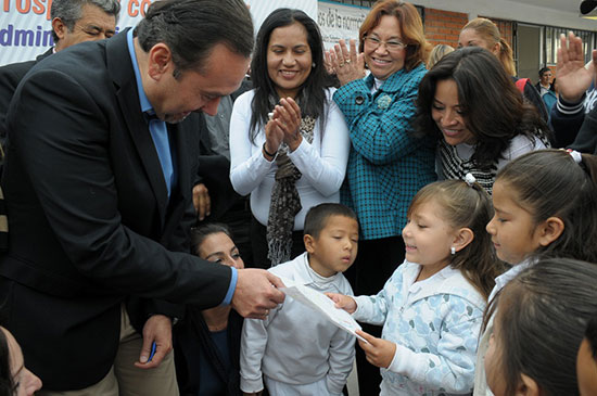 Inauguran autoridades municipales y educativas el Jardín de Niños Amparo Pape