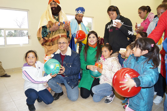 La ilusión de los Reyes Magos llegó a la Villa de San Juan de Sabinas