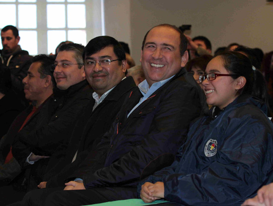   RECONOCE GOBERNADOR A ALUMNOS Y ESCUELAS ALTO DESEMPEÑO ACADÉMICO EN LA PRUEBA ENLACE 2013