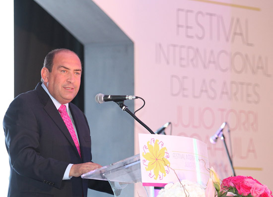 INAUGURA RUBÉN MOREIRA EL FESTIVAL INTERNACIONAL JULIO TORRI COAHUILA 2014