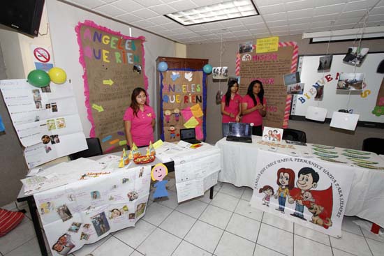 Presenta Facultad de Trabajo Social Feria Expo-Proyecto 