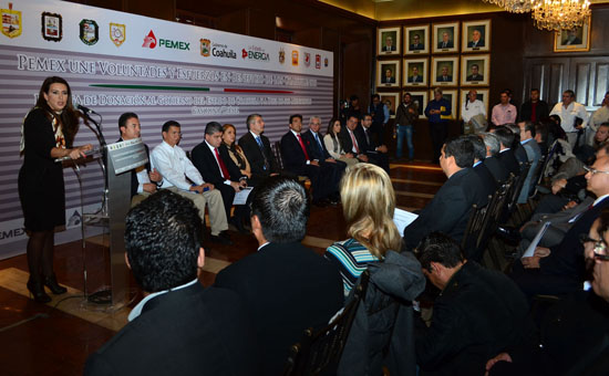 ENTREGA PEMEX DONATIVO DE 73 MDP A COAHUILA