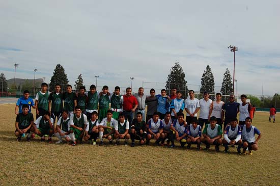 Disfrutan de un domingo deportivo en Ramos Arizpe 