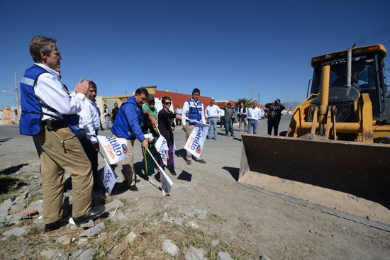 Inician para Saltillo obras por 200 millones