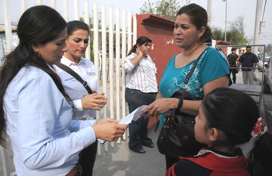 Llevan brigada de salud al Fraccionamiento San José 