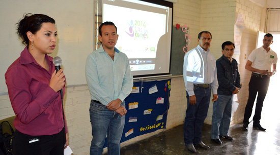 Presentan monólogo “Sexualidad Responsable” a jóvenes de la secundaria técnica 90 de Nava 