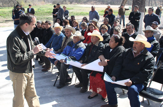 Reciben productores del campo recurso económico para equipamiento e infraestructura