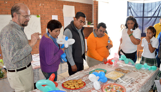 Reconocen interés y apoyo de la presidenta municipal de Nava hacia la educación 