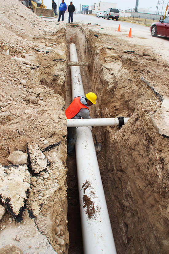 SUPERVISA ALCALDE PROYECTOS VITALES PARA EL CRECIMIENTO Y DESARROLLO ORDENADO DE PIEDRAS NEGRAS 