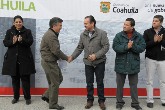 Anuncia Alcalde excelente inversión en obras de pavimento este 2014 