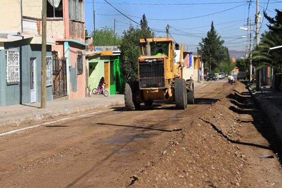 Avanza recarpeteo en Colonia Morelos 