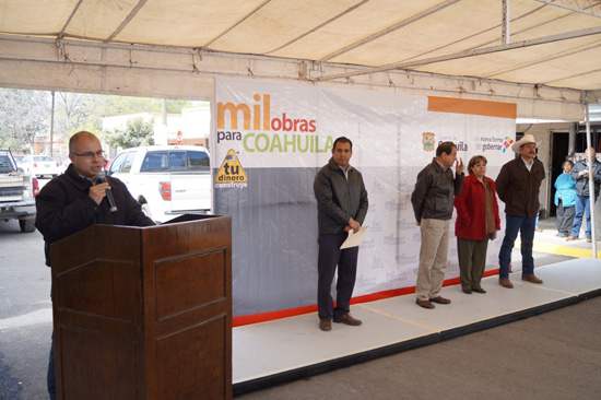 César Gutiérrez inauguró 10 pavimentaciones mediante el programa “Mil obras para Coahuila” 