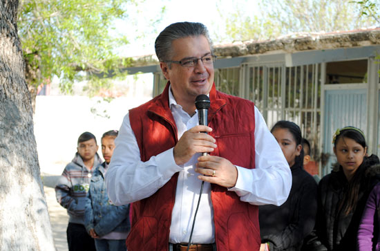 Inicia Lenin Pérez programa de mejora de infraestructura educativa