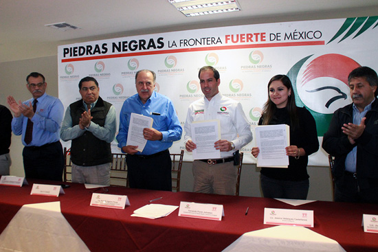 PIEDRAS NEGRAS PRIMER MUNICIPIO EN FIRMAR CONVENIO DE COLABORACÍON CON INFONAVIT 