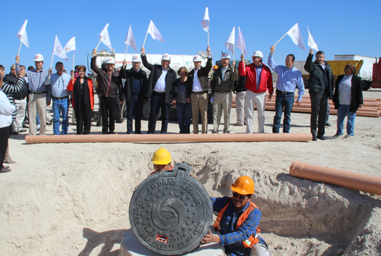 SE BENEFICIAN 302 FAMILIAS DE LA COLONIA GOBERNADORES CON OBRAS DE AGUA POTABLE, DRENAJE Y ELECTRIFICACIÓN 