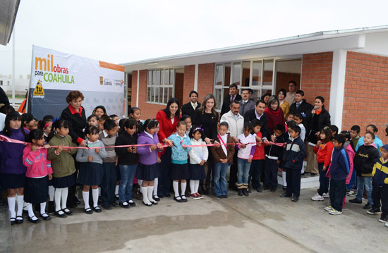 SE BENEFICIAN MÁS DE MIL 690 ESTUDIANTES DE CINCO ESCUELAS DE LA CIUDAD CON OBRAS DE INFRAESTRUCTURA EDUCATIVA 